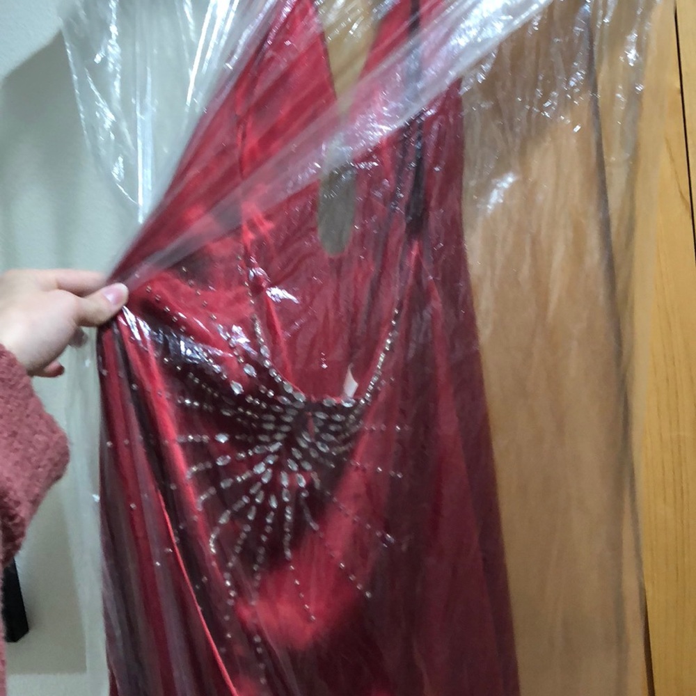 PROM DRESS - Picture 3 of 3